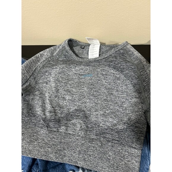 Gymshark Crop Top - Small - Picture 4 of 6